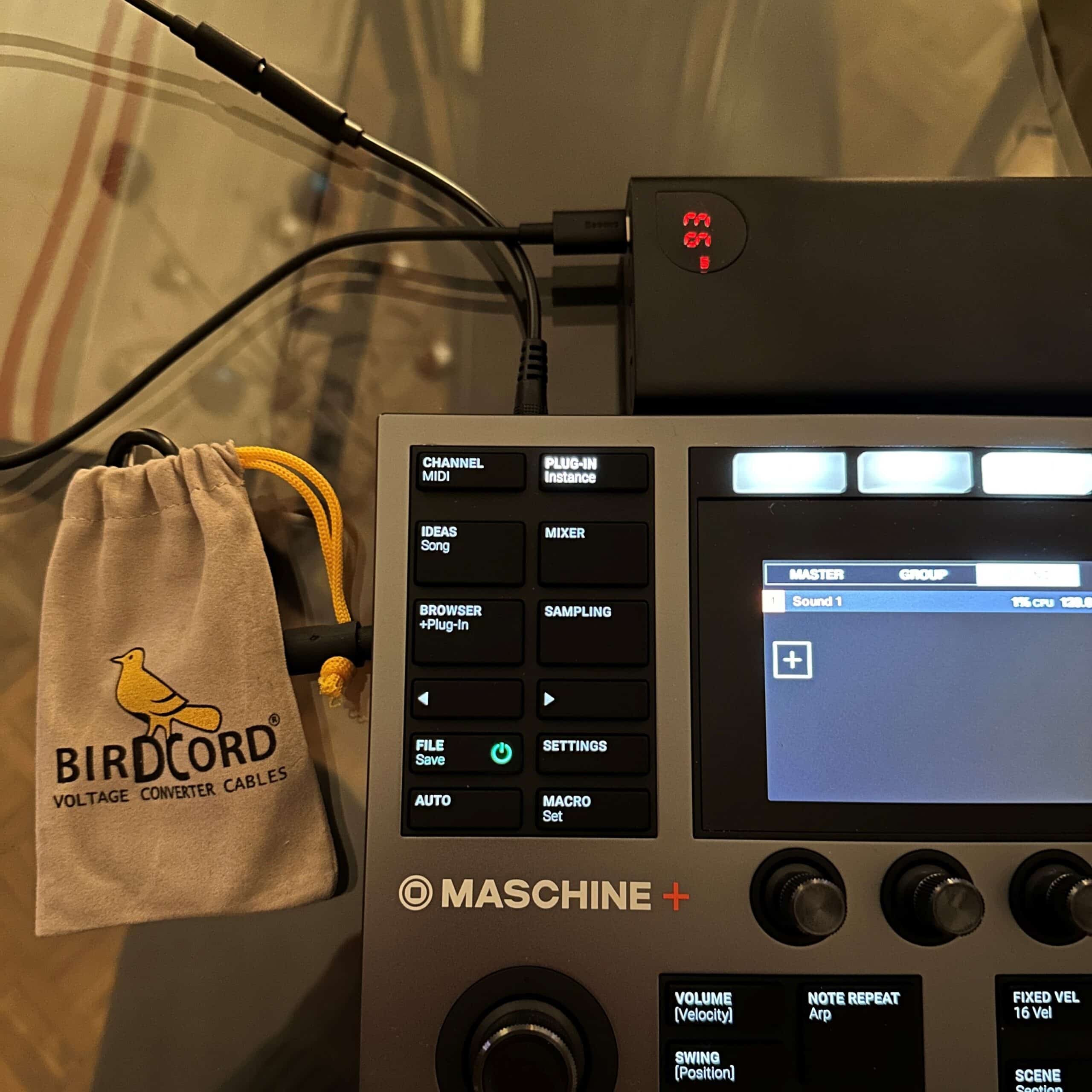 How To Power NI Maschine+ From Portable USB Batteries | Songbird FX
